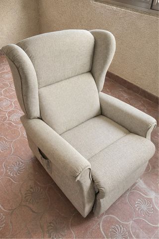 Poltrona reclinabile per anziani
