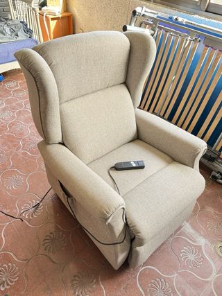 Poltrona reclinabile per anziani