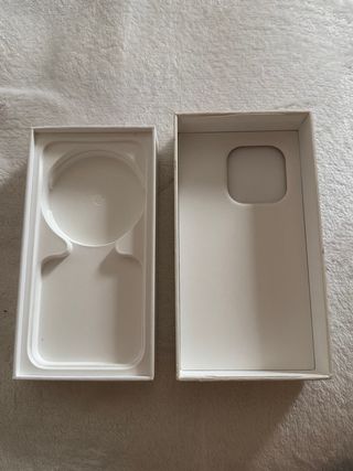 Caja iPhone 15 Pro