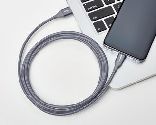 Amazon Basics Cable de carga rápida USB-C a USB-A
