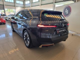 BMW iX xDrive40