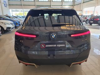 BMW iX xDrive40