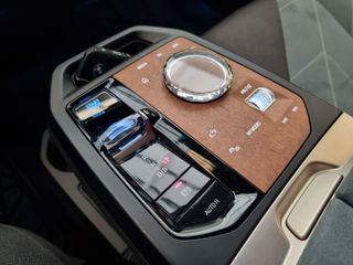 BMW iX xDrive40