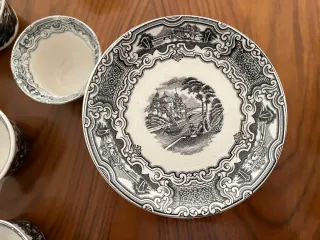Tazas de porcelana con diseño de La Cartuja