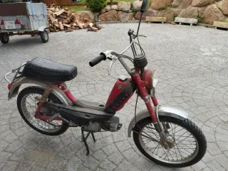 Puch X30 Automática Roja