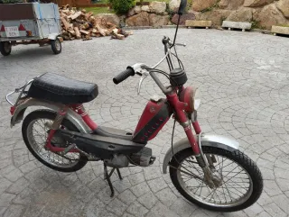 Puch X30 Automática Roja