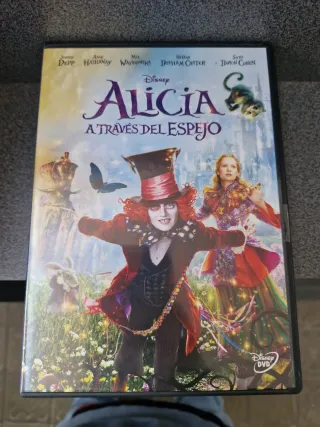 Alicia a Través del Espejo DVD
