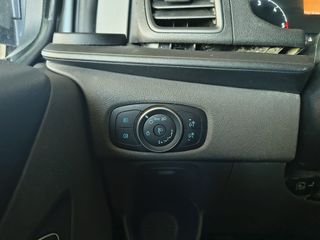 FORD TRANSIT CUSTOM 2.0 TDCI COMBI 9 PLAZAS