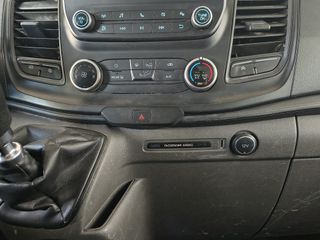 FORD TRANSIT CUSTOM 2.0 TDCI COMBI 9 PLAZAS