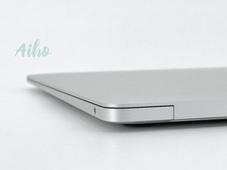 MacBook Air 13" (2018) Intel Core i5 1.6GHz 2 núcleos - SSD 128GB - RAM 8GB - Plata