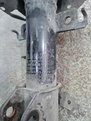 Amortiguador Del.der y izq. Renault Kangoo 2017