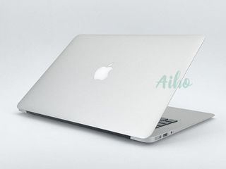 MacBook Air 13" - Intel Core i5 1.6GHz 2 núcleos - SSD 128GB - RAM 8GB