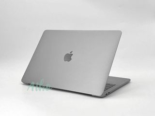 MacBook Pro 13" (2017) Intel Core i5 2.3GHz 2 núcleos - SSD 128GB - RAM 8GB - Gris Espacial