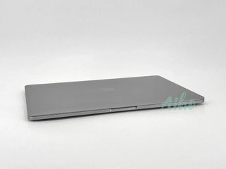 MacBook Pro 13" (2017) Intel Core i5 2.3GHz 2 núcleos - SSD 128GB - RAM 8GB - Gris Espacial