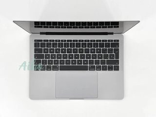 MacBook Pro 13" (2017) Intel Core i5 2.3GHz 2 núcleos - SSD 128GB - RAM 8GB - Gris Espacial