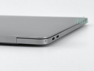 MacBook Pro 13" (2017) Intel Core i5 2.3GHz 2 núcleos - SSD 128GB - RAM 8GB - Gris Espacial