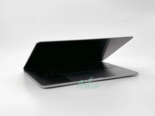 MacBook Pro 13" (2017) Intel Core i5 2.3GHz 2 núcleos - SSD 128GB - RAM 8GB - Gris Espacial