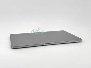 MacBook Pro 13" (2017) Intel Core i5 2.3GHz 2 núcleos - SSD 128GB - RAM 8GB - Gris Espacial
