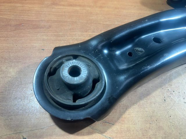 BRAZO SUSPENSIÓN DEL DCHO AUDI SEAT VW SKODA