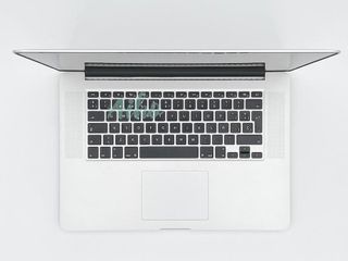 MacBook Pro 15" Intel Core i7 2.2GHz 4 núcleos - SSD 512GB - 16GB RAM