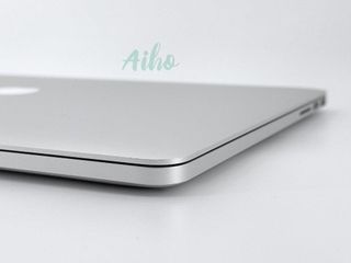 MacBook Pro 15" Intel Core i7 2.2GHz 4 núcleos - SSD 512GB - 16GB RAM