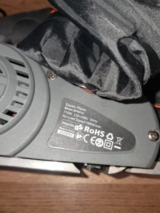 Cepillo Eléctrico TACKLIFE 710W