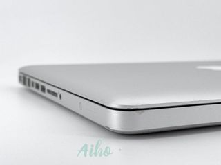 MacBook Pro 13" - Intel Core i5 2.5GHz 2 núcleos - SSD 256Gb - RAM 4GB