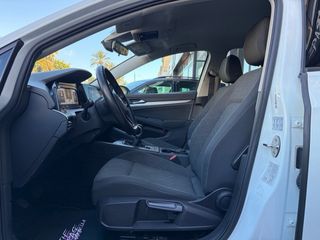 Volkswagen Golf 2021