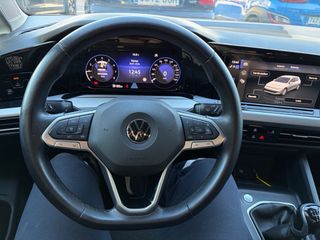 Volkswagen Golf 2021