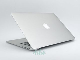 MacBook Air 13" (2015) Intel Core i5 1.6GHz 2 núcleos - SSD 128GB - RAM 4GB
