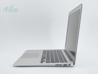 MacBook Air 13" (2015) Intel Core i5 1.6GHz 2 núcleos - SSD 128GB - RAM 4GB