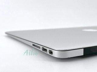 MacBook Air 13" (2015) Intel Core i5 1.6GHz 2 núcleos - SSD 128GB - RAM 4GB
