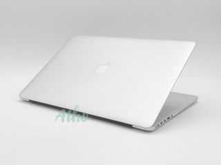 MacBook Pro 15" Intel Core i7 2.8GHz 4 núcleos - SSD 256GB - 16GB RAM