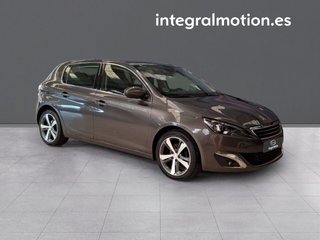 Peugeot 308 5p Allure 1.2 130 S&S