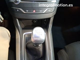 Peugeot 308 5p Allure 1.2 130 S&S