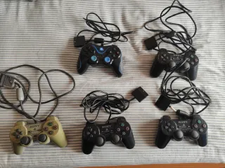 Lote de mandos de PS1 y PS2