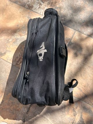 Bolsa de moto imantada