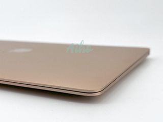 MacBook Air 13" M1 (2020) 8 CPU/7 GPU núcleos - SSD 256Gb - RAM 8Gb - Dorado