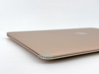 MacBook Air 13" M1 (2020) 8 CPU/7 GPU núcleos - SSD 256Gb - RAM 8Gb - Dorado