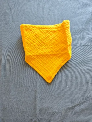 Lote jirafa: mochila, neceser y bandana