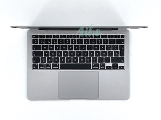 MacBook Air 13" M1 (2020) 8 CPU/7 GPU núcleos - SSD 512Gb - RAM 8Gb - Gris Espacial