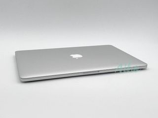 MacBook Pro 15" Intel Core i7 2.5GHz 4 núcleos - SSD 512Gb - 16GB RAM