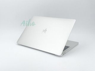 MacBook Pro 13" (2017) Intel Core i5 3.1GHz 2 núcleos - SSD 256Gb - RAM 8Gb - Plata