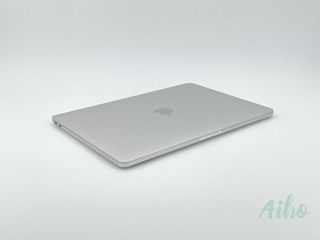 MacBook Pro 13" (2017) Intel Core i5 3.1GHz 2 núcleos - SSD 256Gb - RAM 8Gb - Plata