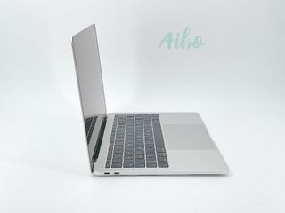 MacBook Pro 13" (2017) Intel Core i5 3.1GHz 2 núcleos - SSD 256Gb - RAM 8Gb - Plata