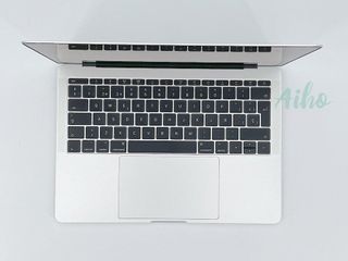 MacBook Pro 13" (2017) Intel Core i5 3.1GHz 2 núcleos - SSD 256Gb - RAM 8Gb - Plata