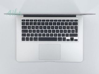 MacBook Air 13" - Intel Core i5 1.8GHz 2 núcleos - SSD 512GB - RAM 8GB