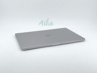 MacBook Pro 16" (2019) Intel Core i7 2.6GHz 6 núcleos - SSD 512GB - RAM 16GB - Gris Espacial