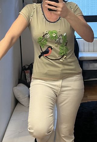 Camiseta verde con estampado de pájaro Talla M