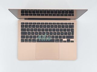 MacBook Air 13" (2020) - Chip Apple M1 8 CPU/7 GPU núcleos - Disco 256Gb SSD - RAM 16Gb